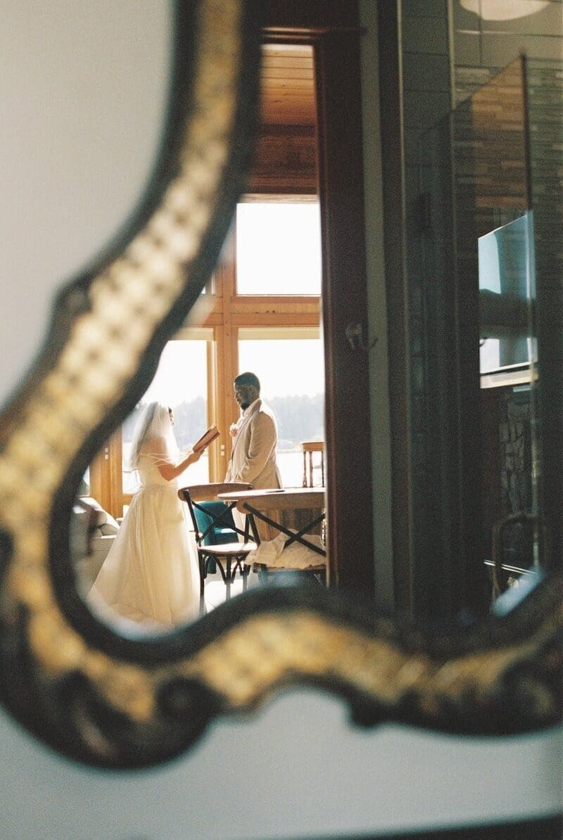 what to know when hiring a wedding photographer who can capture candid images like this